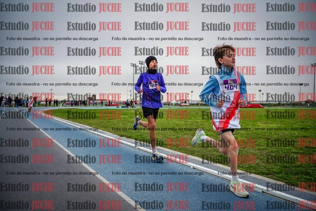 Fotos de los 2000 m llanos de mujeres U14 y U17 - varones U14