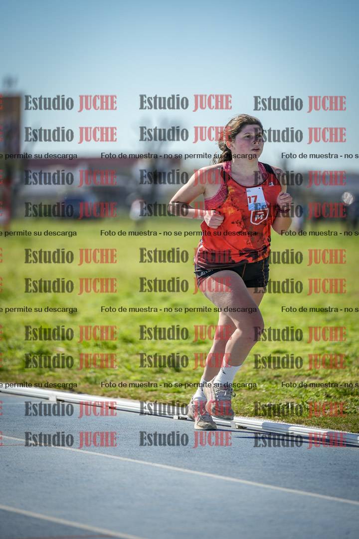 Fotos de los 5000 m llanos de mujeres y varones