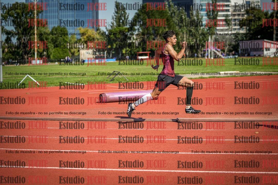 Fotos de los 200 m llanos de varones
