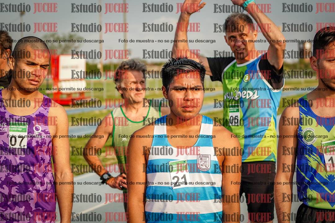 Fotos de los 3000 m llanos de varones