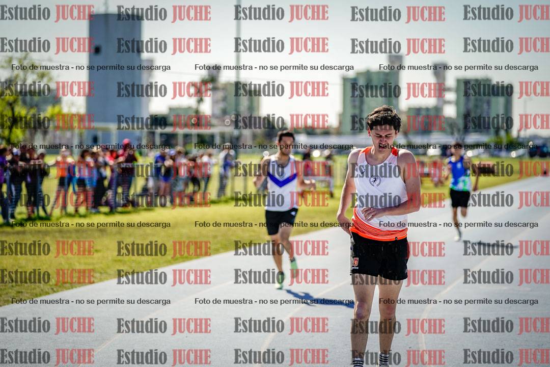Fotos de los 400 m llanos de varones