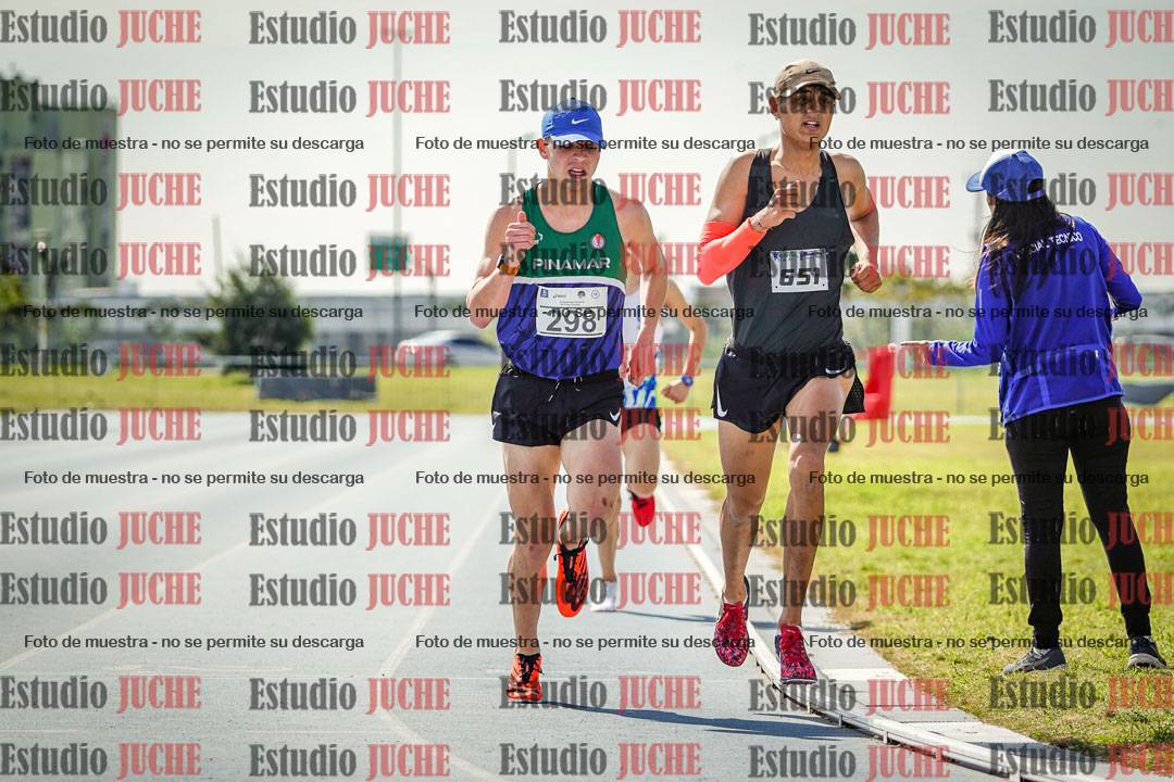 Fotos de los 3000 m llanos de varones