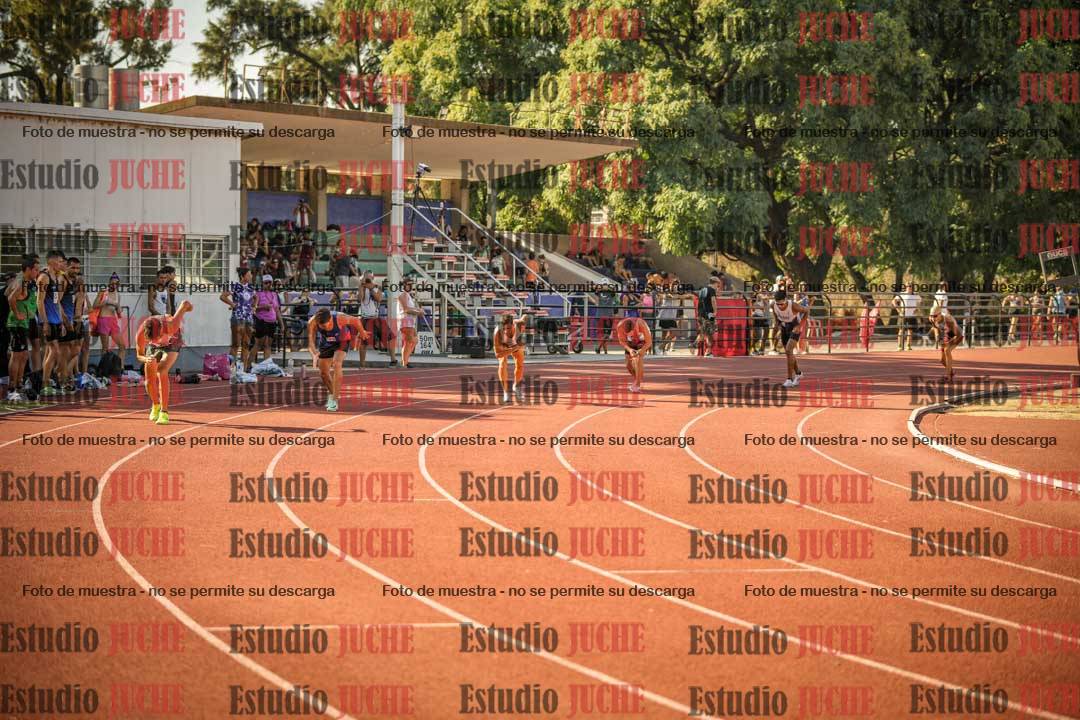 Fotos de los 800 m llanos de varones