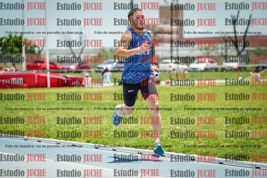 Fotos durante el transcurso de los relevos 20' para running teams - serie 2