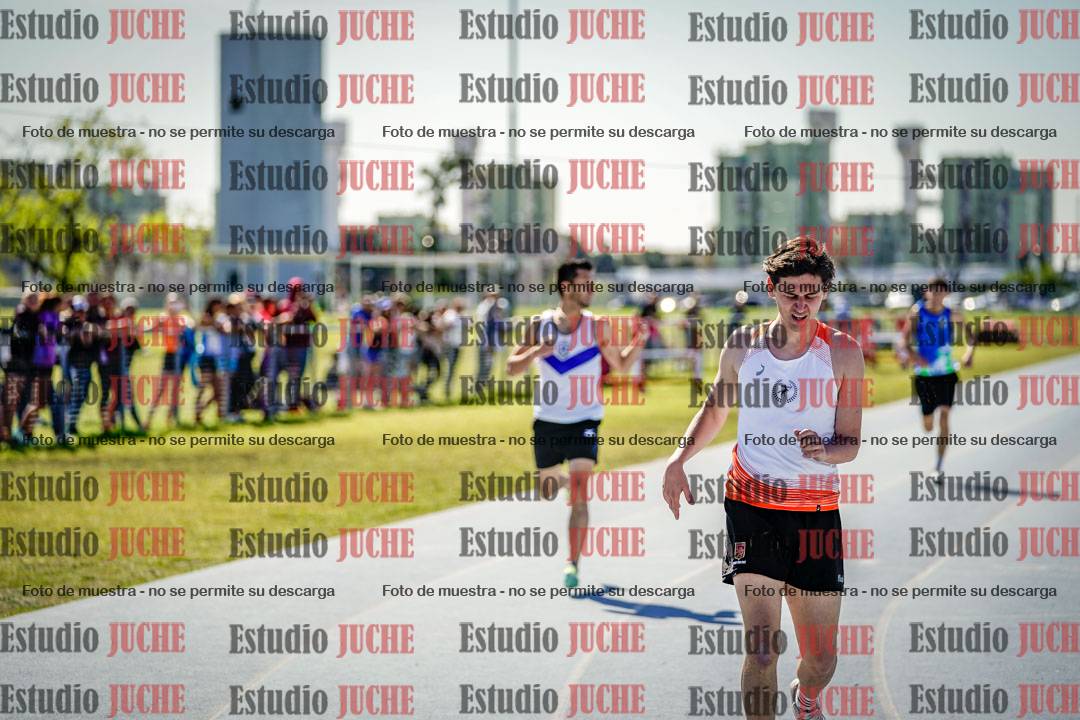 Fotos de los 400 m llanos de varones