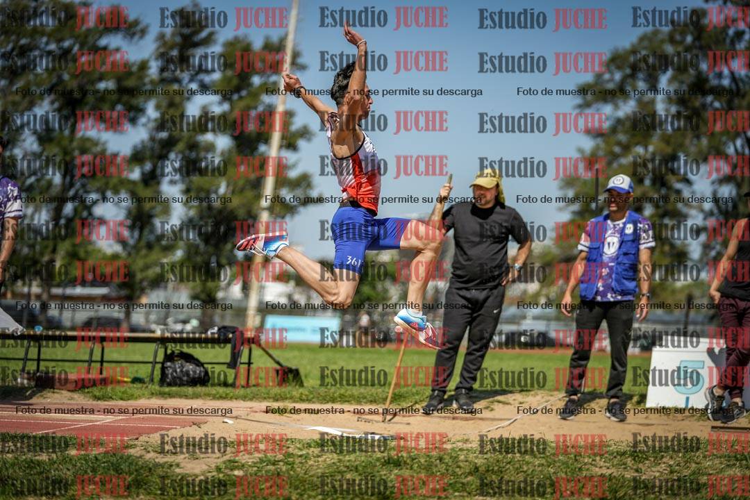 Fotos del salto en largo de varones - (incluye octatlón)