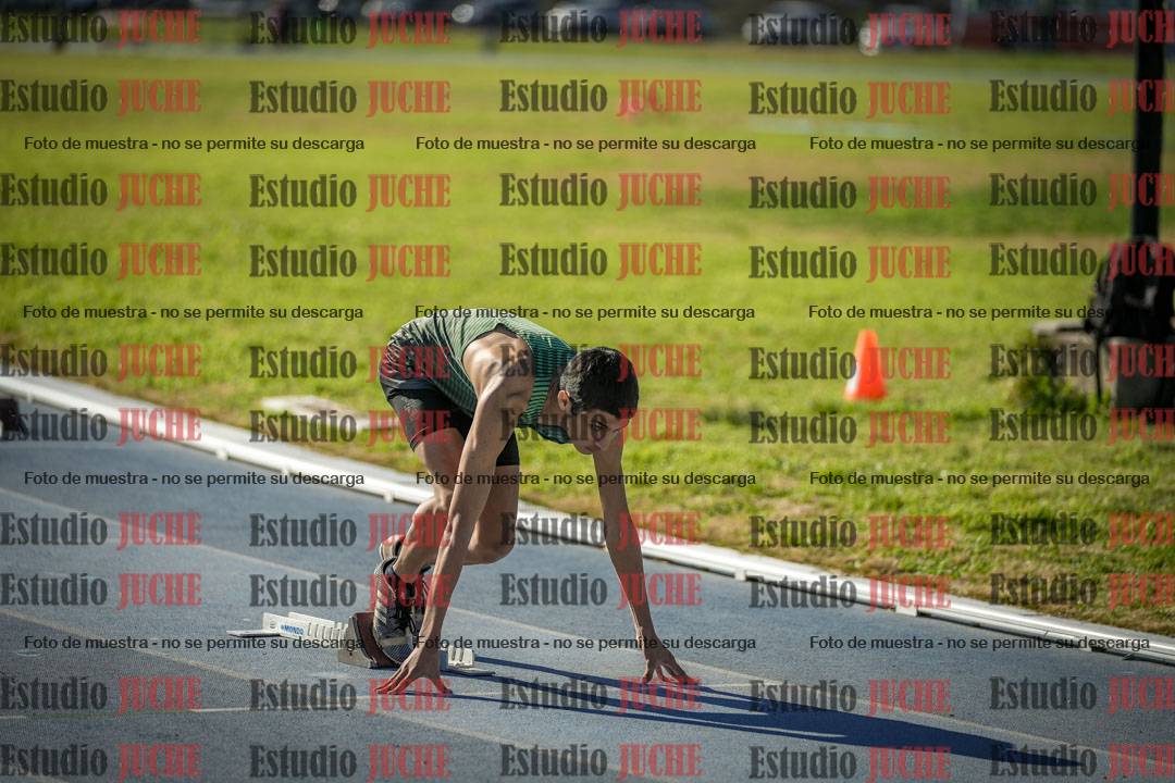 Fotos de los 400 m llanos de varones
