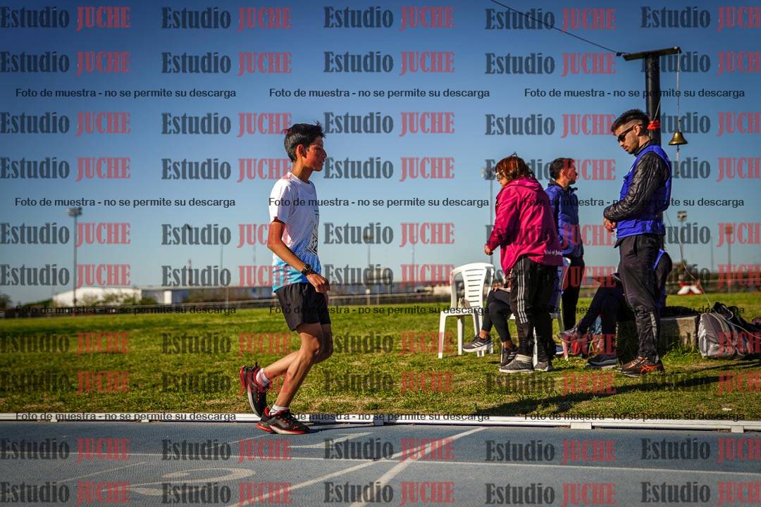 Fotos de los 2000 m llanos de varones