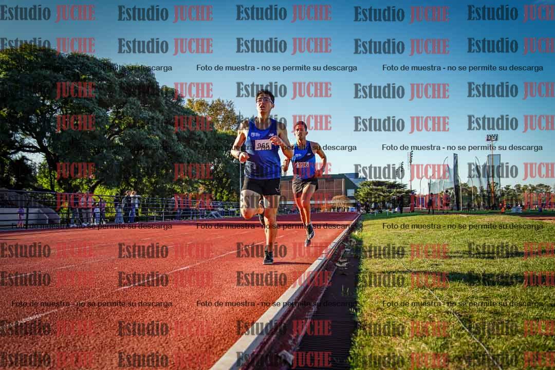 Fotos de los 3000 m llanos de varones