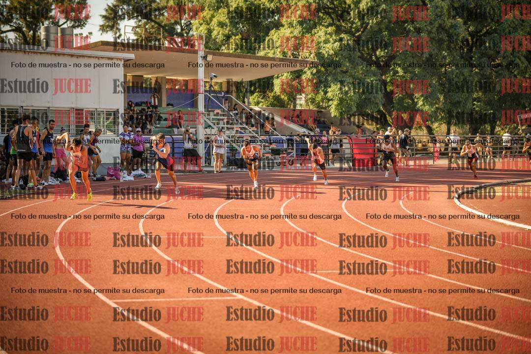 Fotos de los 800 m llanos de varones
