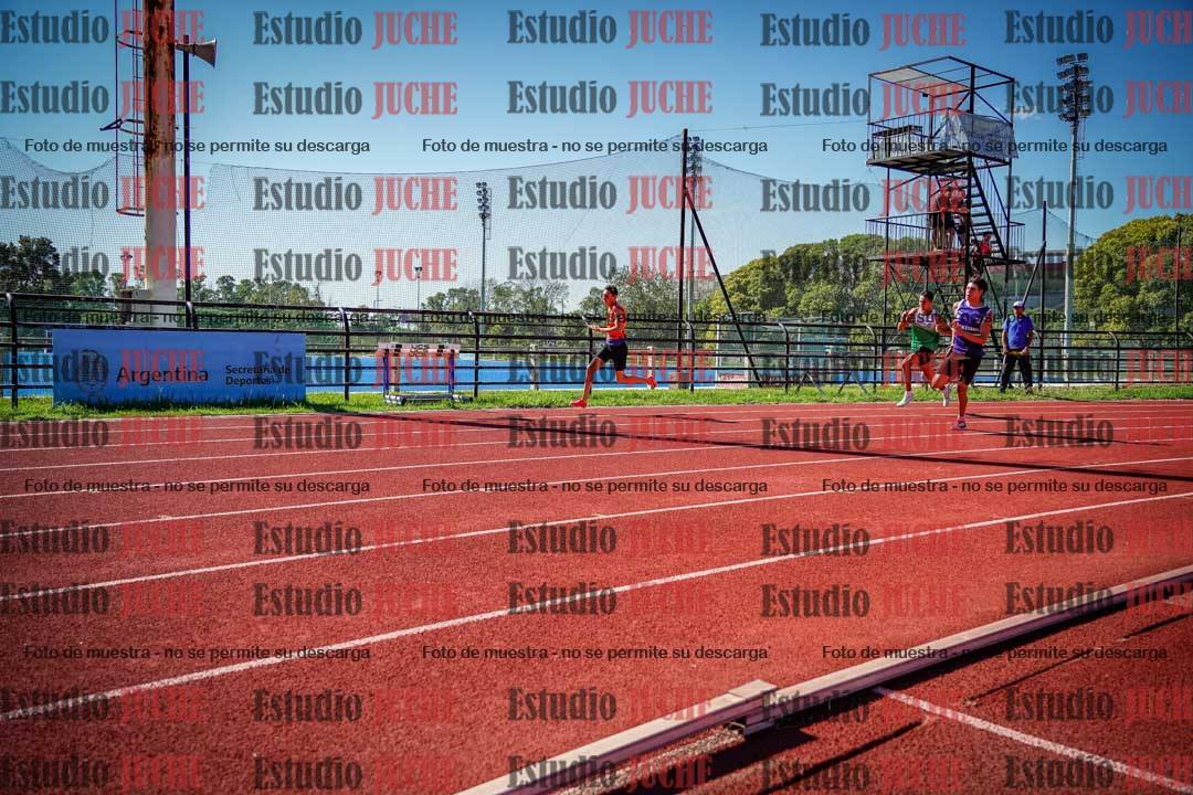 Fotos de los 200 m llanos de varones