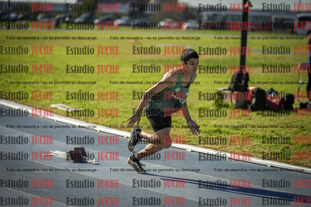 Fotos de los 400 m llanos de varones