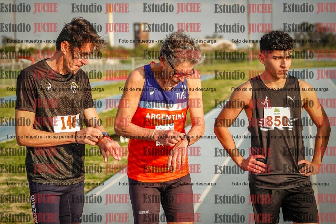 Fotos de los 3000 m llanos de varones