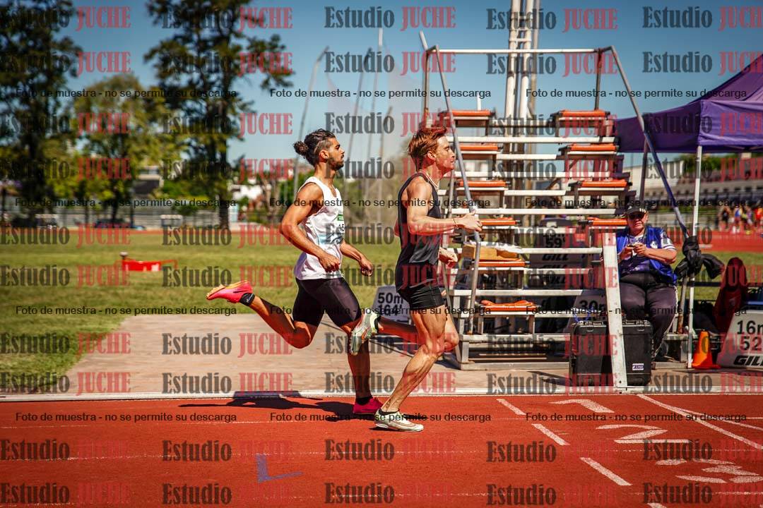 Fotos de los 800 m llanos de varones
