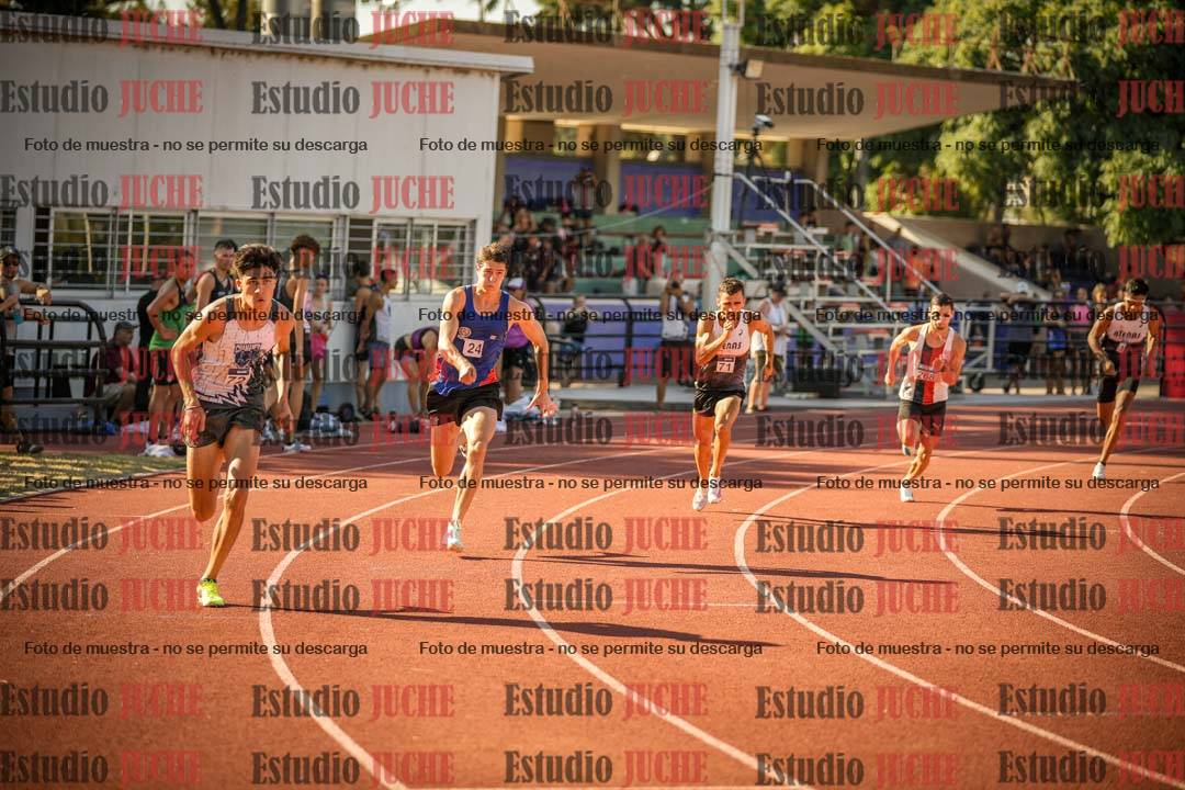 Fotos de los 800 m llanos de varones