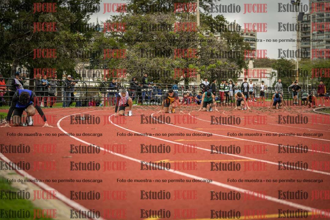 Fotos de los 200 m llanos de varones