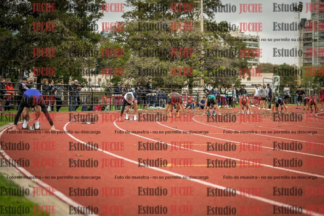 Fotos de los 200 m llanos de varones