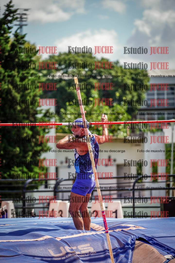 Fotos del salto con garrocha de varones - decatlón 8
