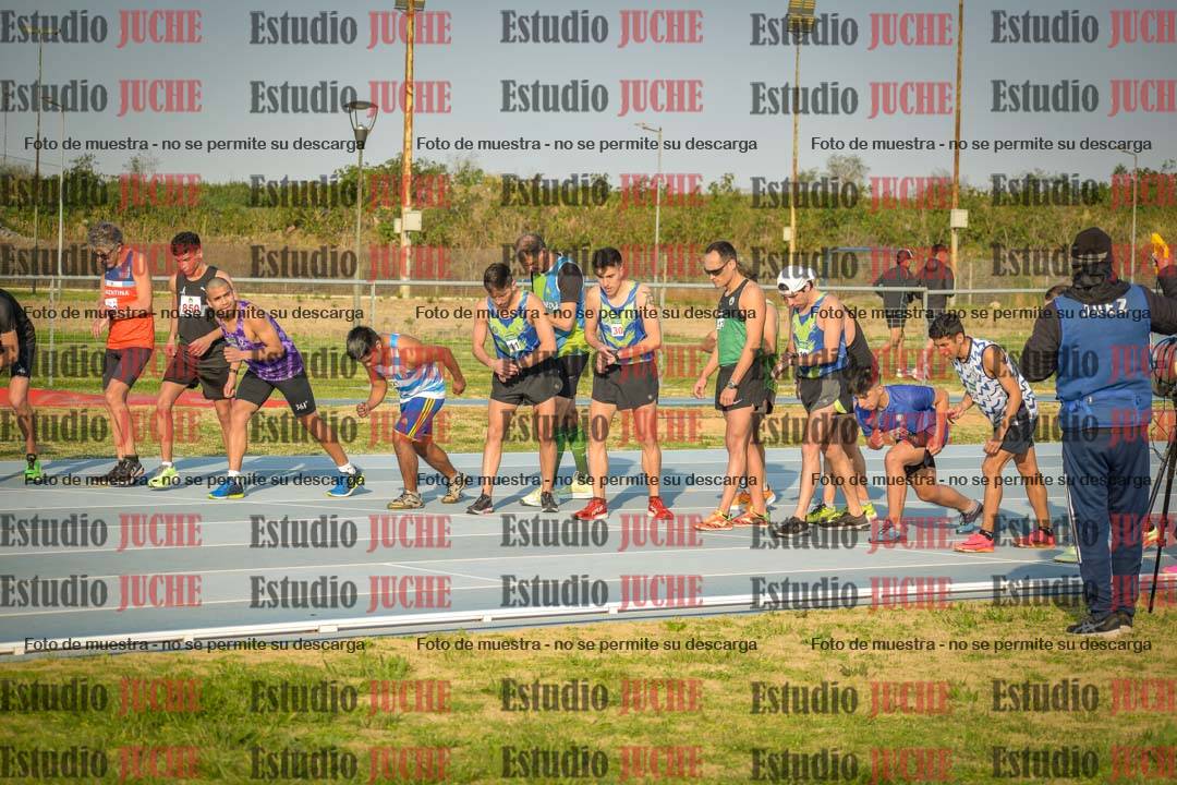 Fotos de los 3000 m llanos de varones