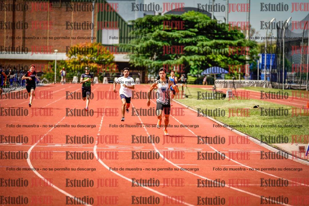 Fotos de los 400 m llanos de varones