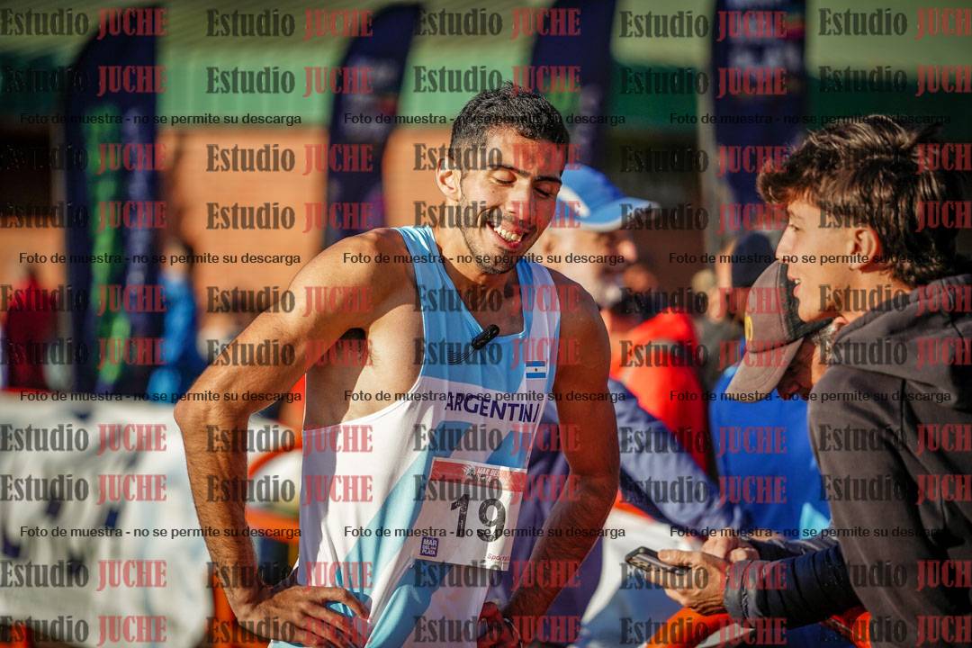 Fotos de algunos extras y podios del día 2