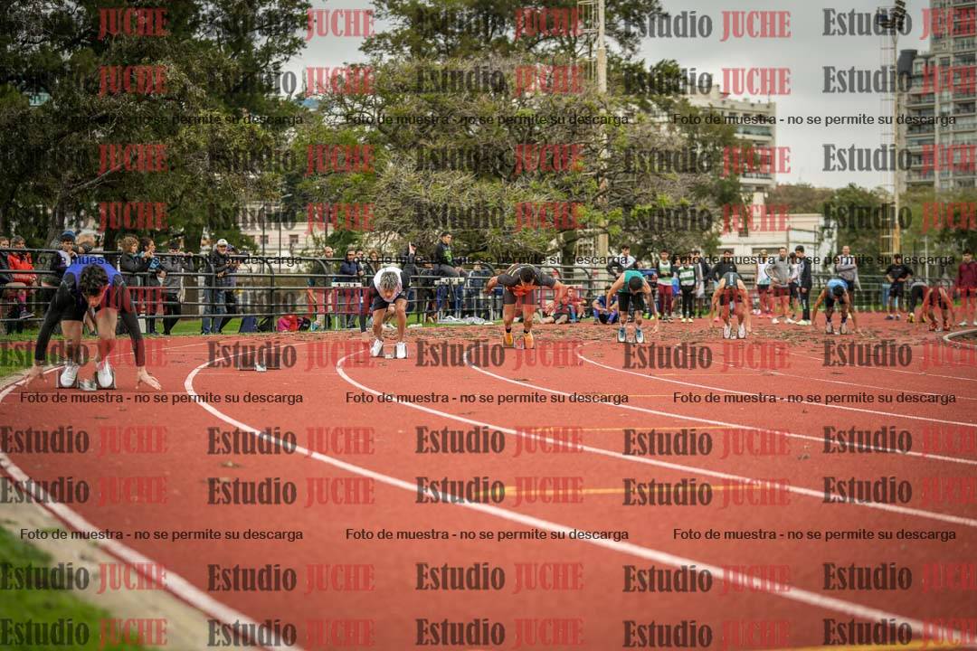 Fotos de los 200 m llanos de varones
