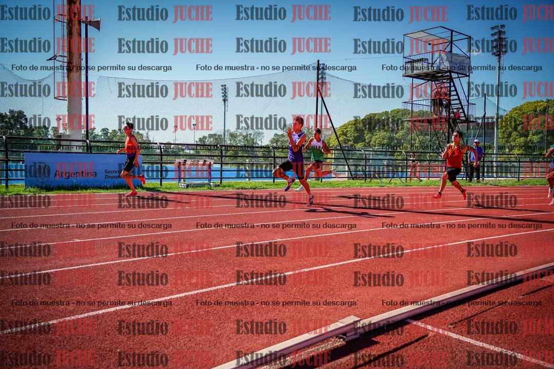 Fotos de los 200 m llanos de varones