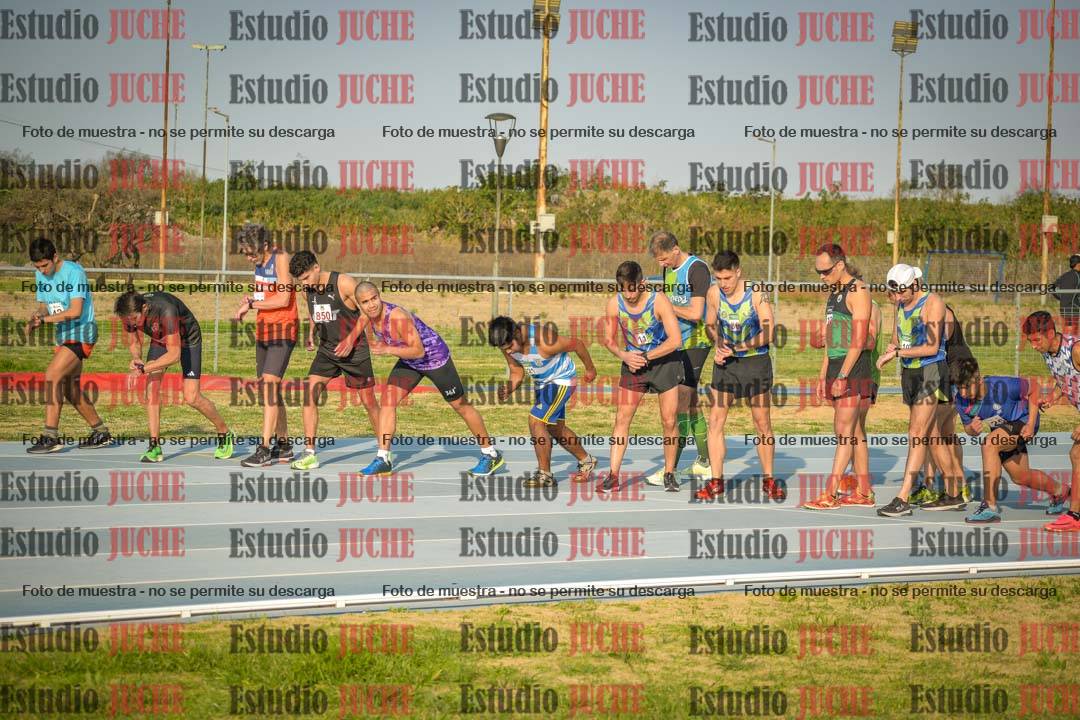 Fotos de los 3000 m llanos de varones