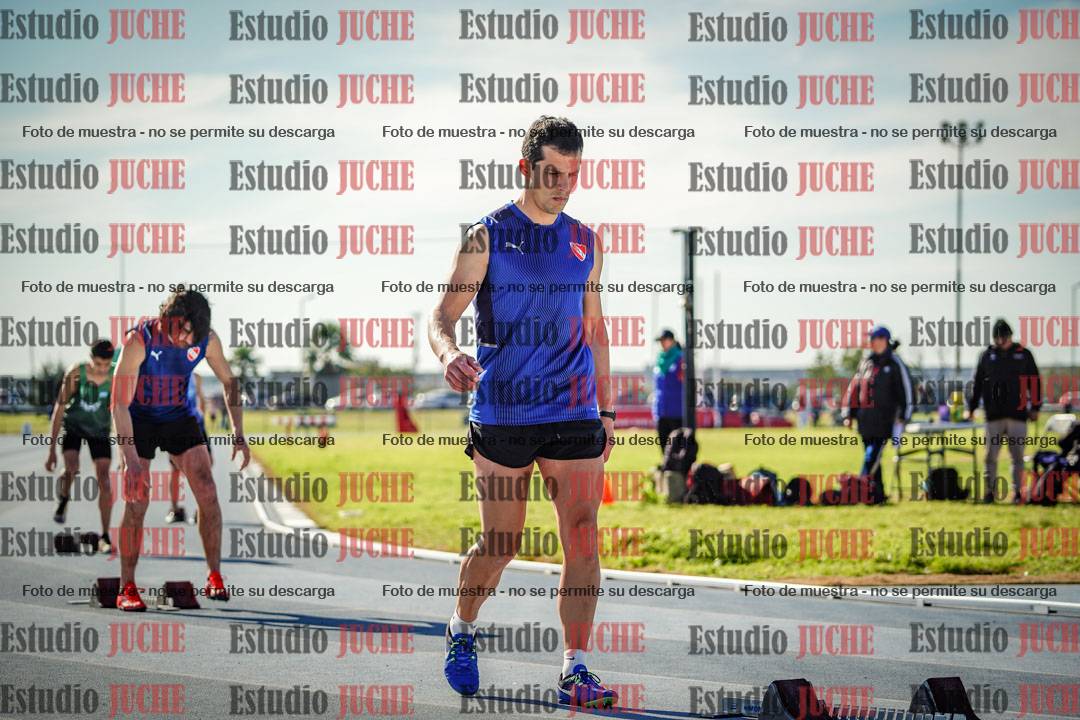 Fotos de los 400 m llanos de varones