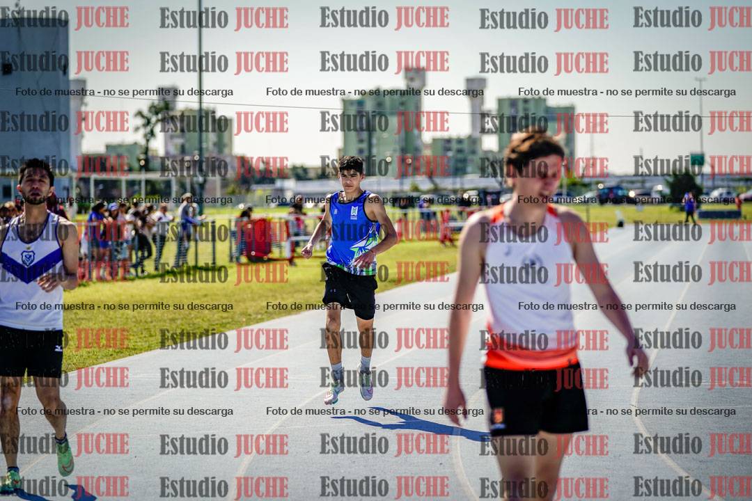 Fotos de los 400 m llanos de varones