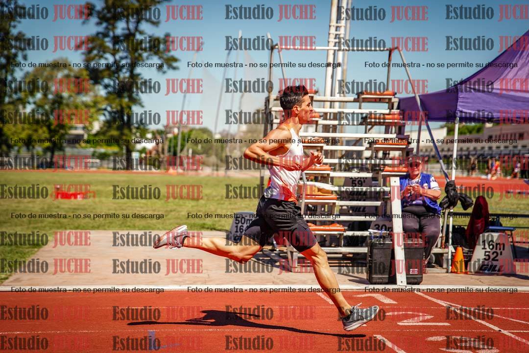 Fotos de los 800 m llanos de varones