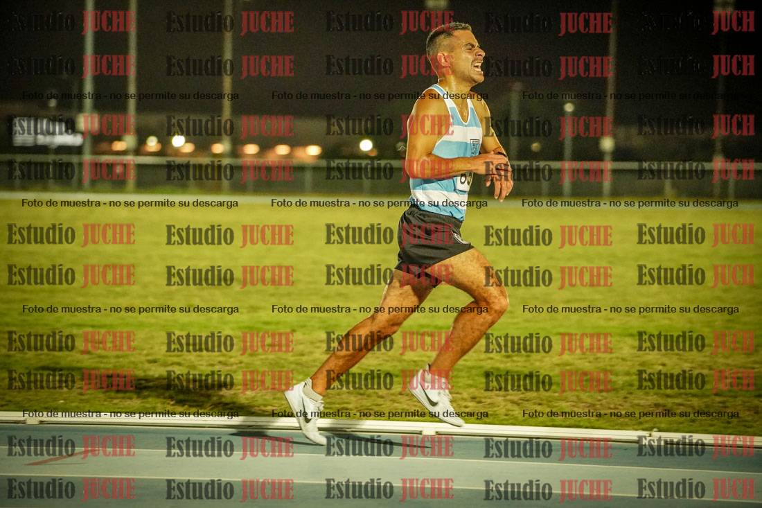 Fotos de los 3000 m llanos de varones