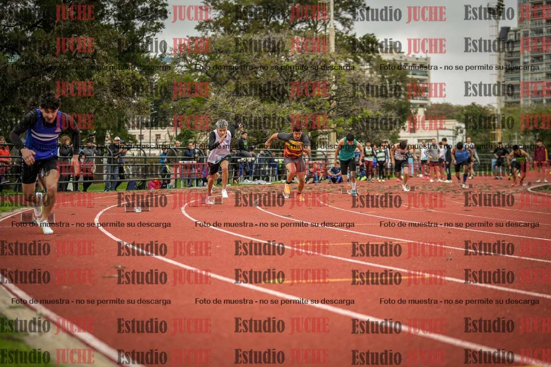 Fotos de los 200 m llanos de varones