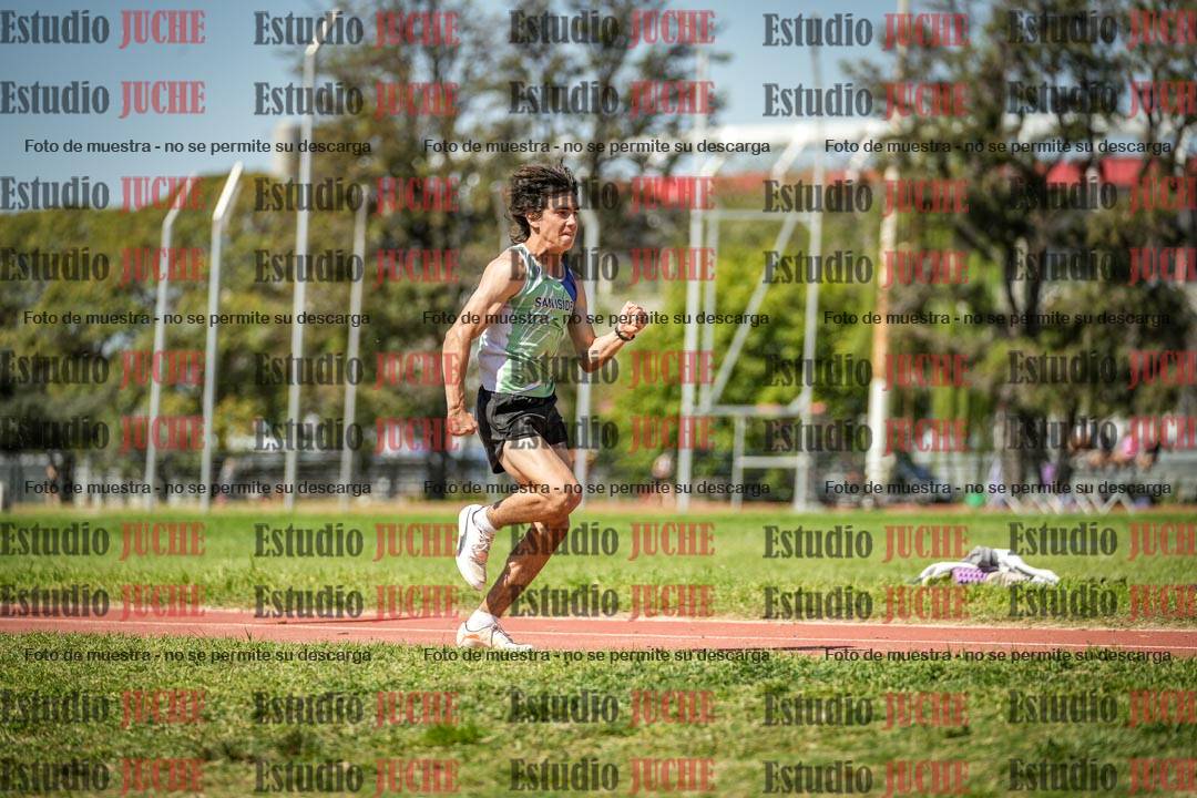 Fotos del salto en largo de varones - (incluye octatlón)