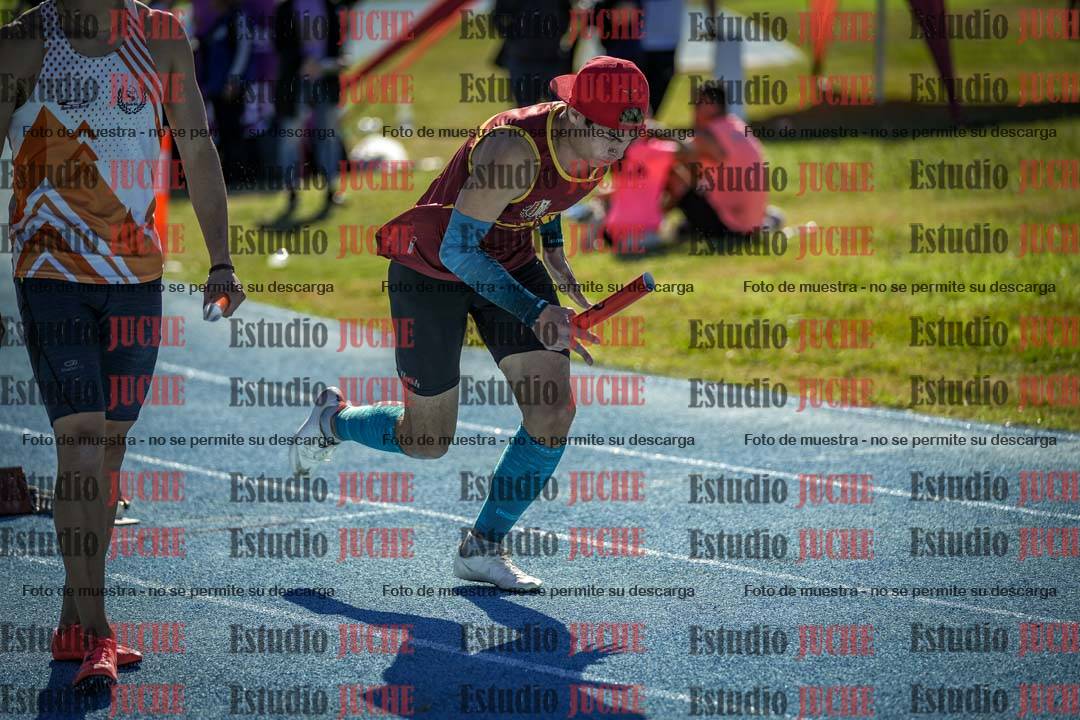 Fotos de las postas 4x200 m llanos de mujeres