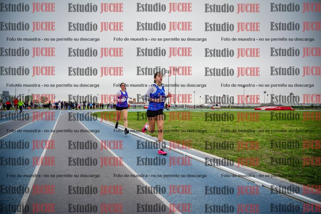 Fotos de los 2000 m llanos de mujeres U14 y U17 - varones U14