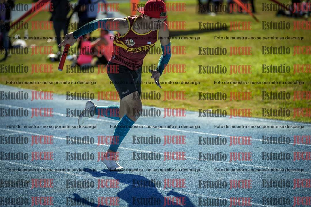 Fotos de las postas 4x200 m llanos de mujeres