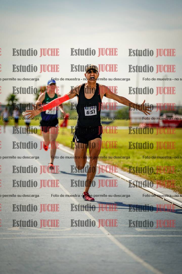 Fotos de los 3000 m llanos de varones