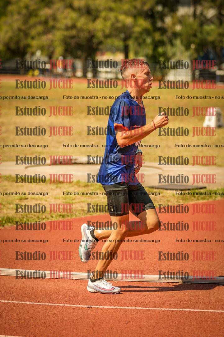 Fotos de los 3000 m con obstáculos de varones
