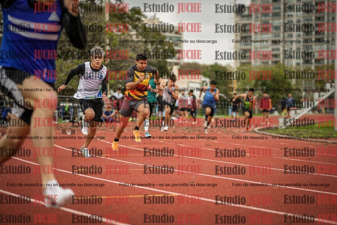 Fotos de los 200 m llanos de varones
