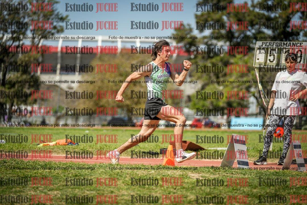 Fotos del salto en largo de varones - (incluye octatlón)