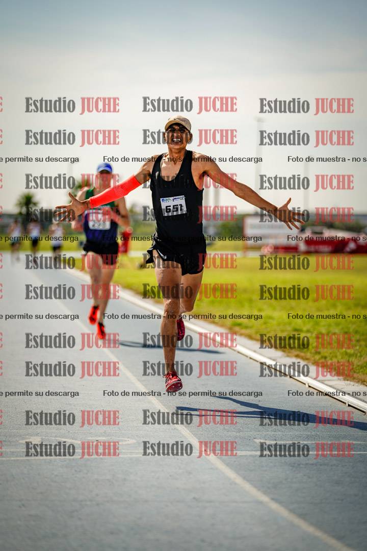 Fotos de los 3000 m llanos de varones