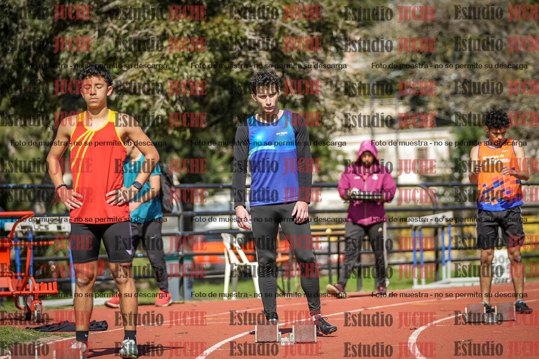 Fotos de los 200 m llanos de varones