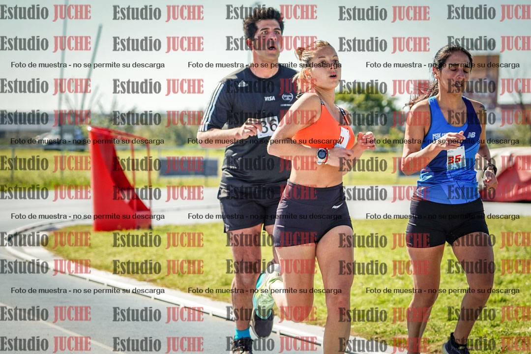 Fotos de los 5000 m llanos de mujeres y varones