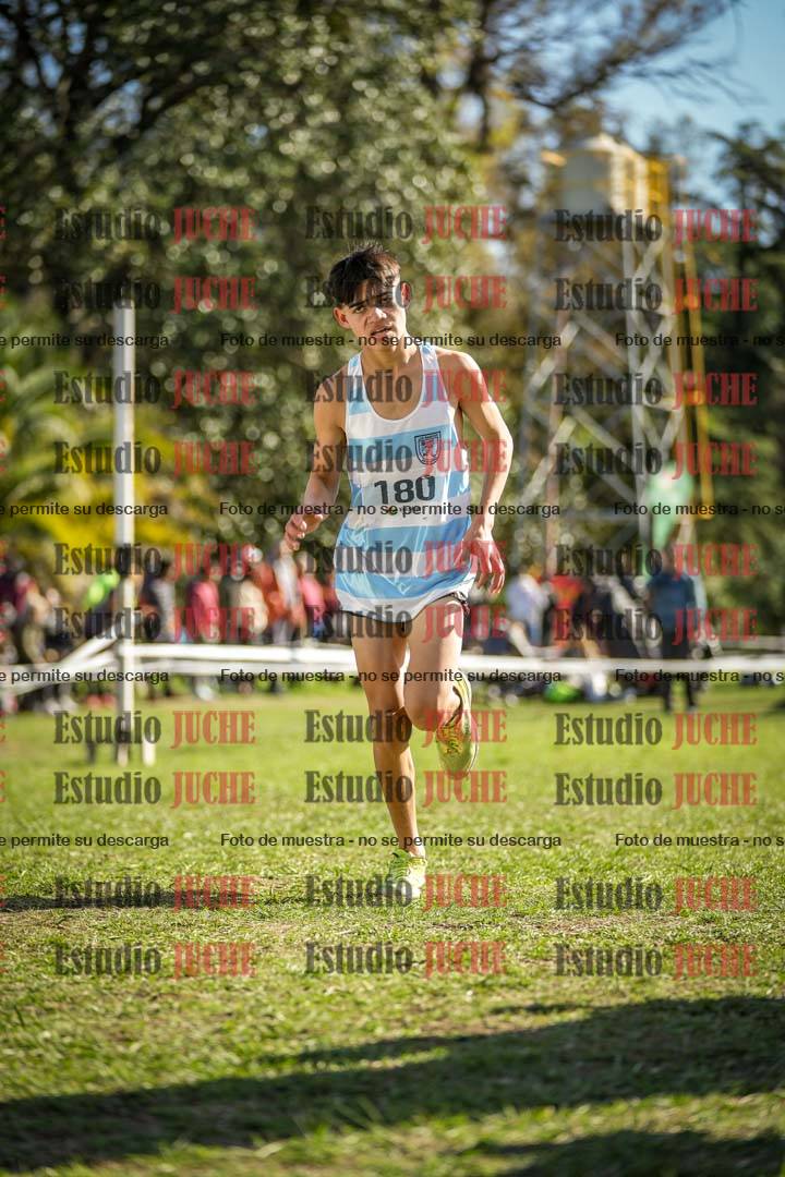 Fotos de la llegada del cross de 2000 m