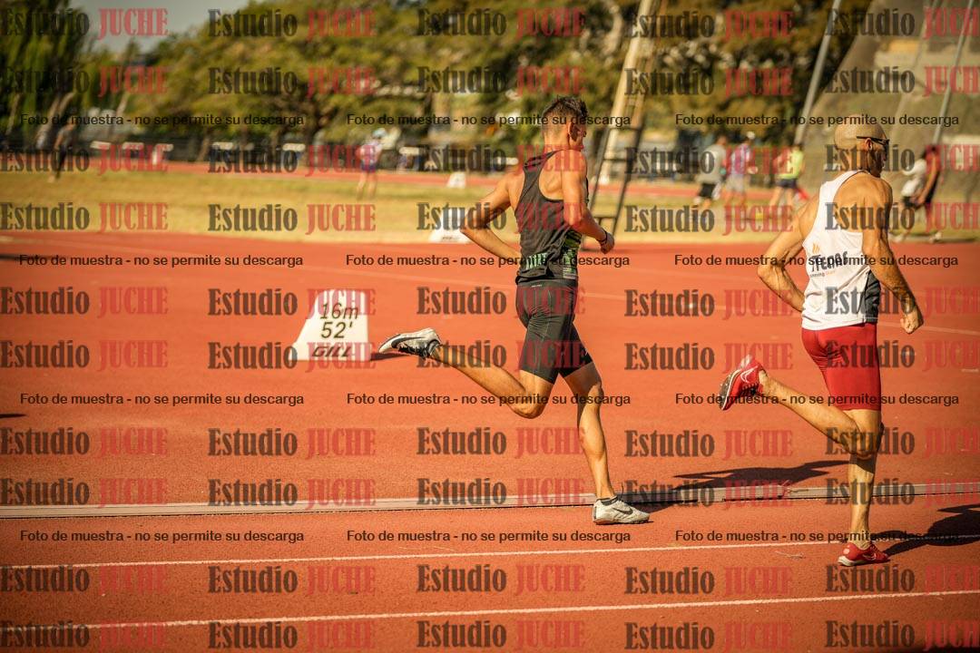 Fotos de los 800 m llanos de varones