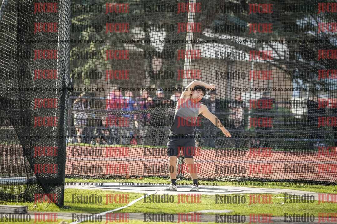 Fotos del lanzamiento de martillo de varones