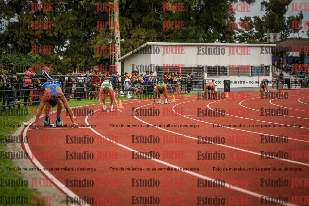 Fotos de los 400 m llanos de varones