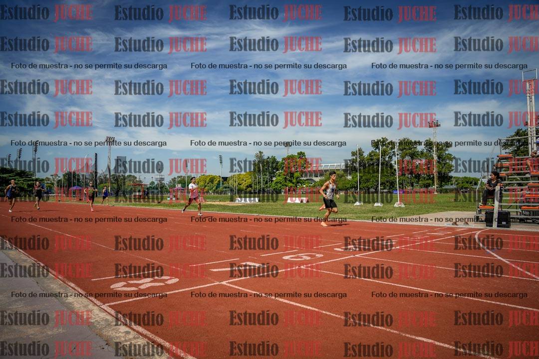 Fotos de los 400 m llanos de varones