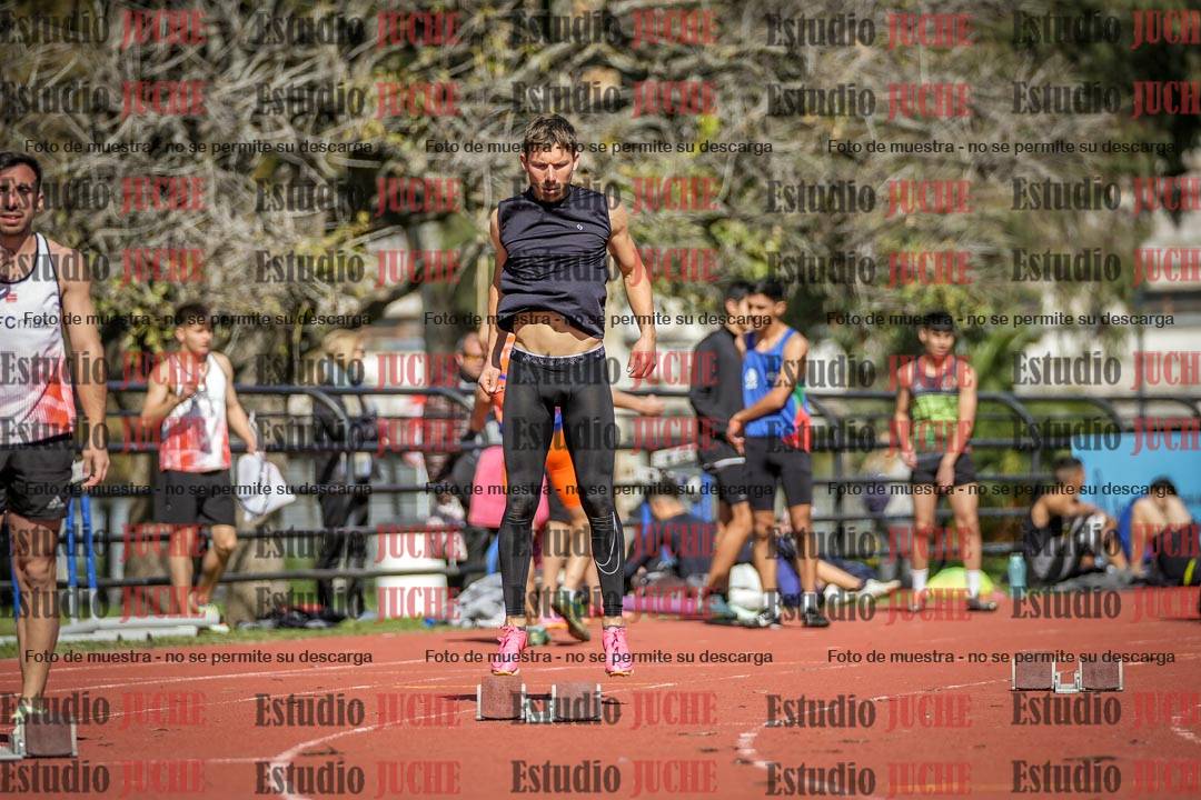 Fotos de los 200 m llanos de varones